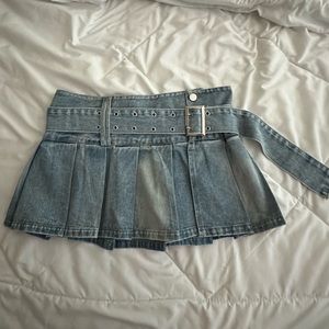 denim mini skirt pleaded